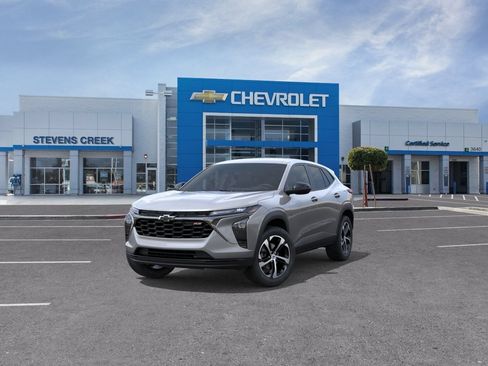 New 2026 Chevrolet Trax RS FWD image 8