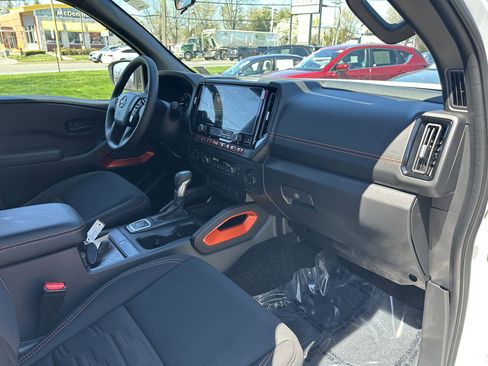 Used 2026 Nissan Frontier PRO-4X w/ Pro-4x Convenience Package AWD/4WD image 38
