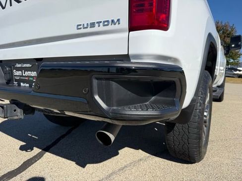 Used 2024 Chevrolet Silverado 2500 Custom w/ Custom Value Package image 17