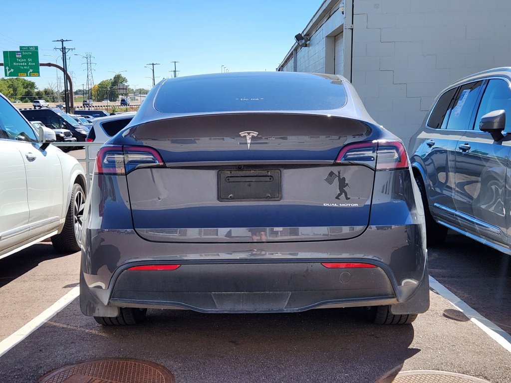Used 2023 Tesla Model Y Long Range AWD/4WD image 5