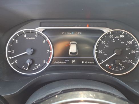 Used 2023 Nissan Rogue SV w/ SV Premium B Package image 8