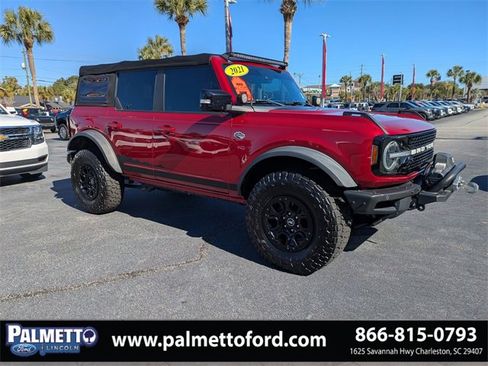 Used 2021 Ford Bronco Wildtrak image 2