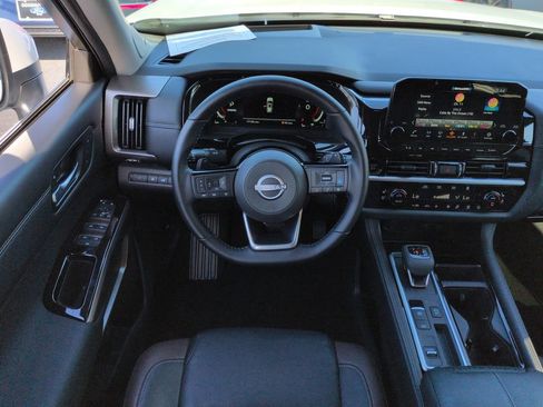 Used 2025 Nissan Pathfinder Platinum w/ Cargo Package FWD image 16