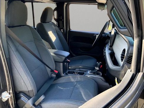 New 2026 Jeep Gladiator Sport AWD/4WD image 20