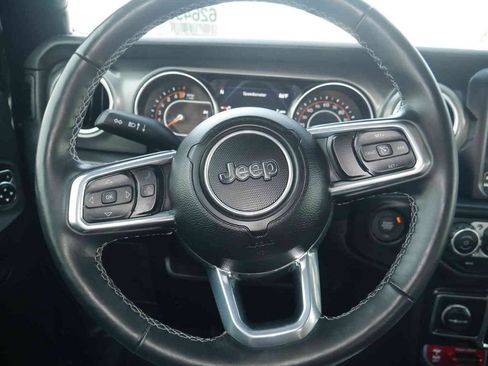 Certified 2023 Jeep Gladiator Rubicon w/ Cold Weather Group AWD/4WD image 41