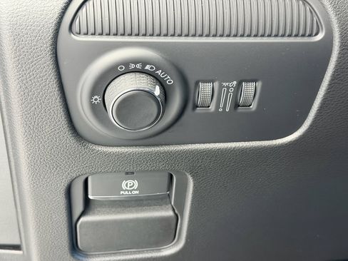 New 2026 Jeep Grand Wagoneer Limited AWD/4WD image 13