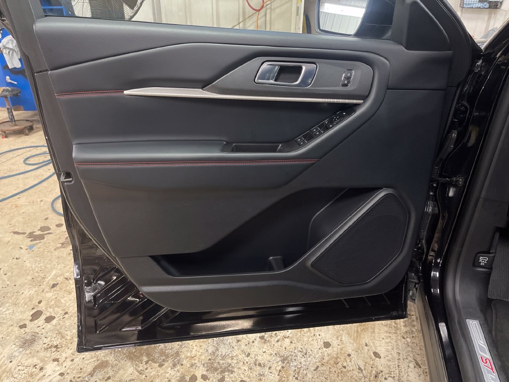 Used 2026 Ford Explorer ST-Line AWD/4WD image 15