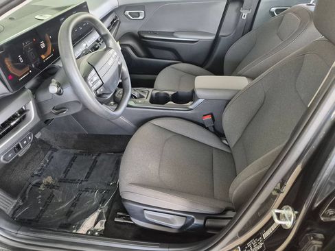 Used 2025 Kia K4 FWD image 36