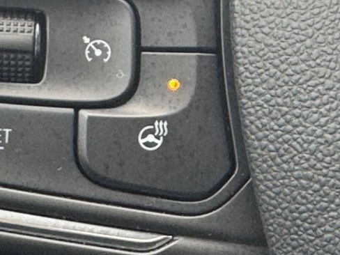 Used 2023 Buick Envision Essence w/ Technology Package I image 22