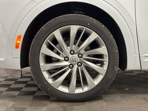 New 2026 Buick Envision Avenir image 17