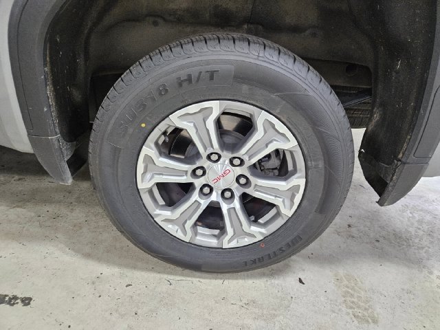 Used 2025 GMC Sierra 1500 SLT AWD/4WD image 5