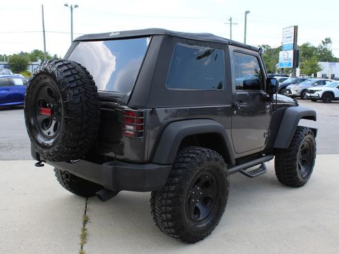Used 2014 Jeep Wrangler Sport AWD/4WD image 5