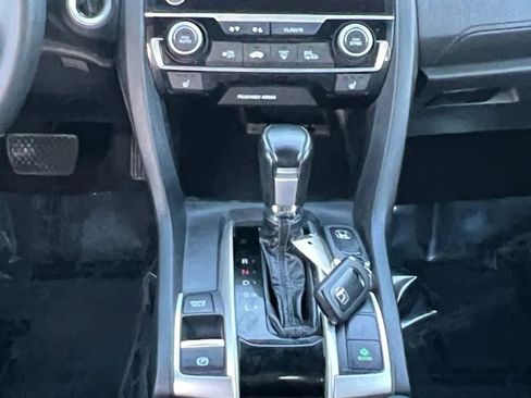 Used 2020 Honda Civic EX image 11