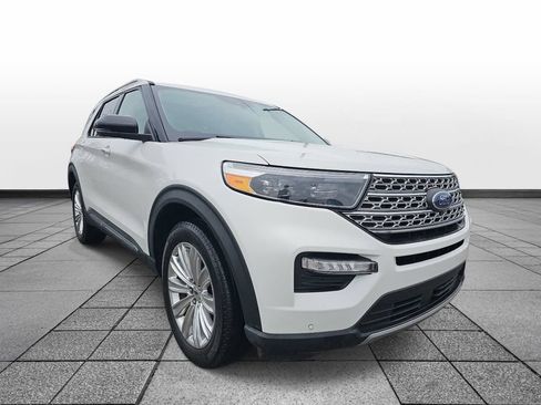 Used 2022 Ford Explorer Limited w/ Equipment Group 301A AWD/4WD image 7