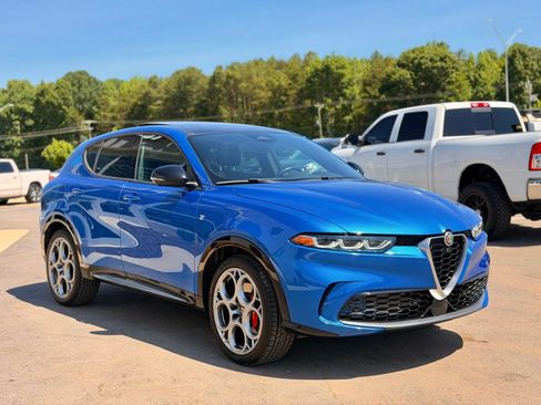 Used 2024 Alfa Romeo Tonale Ti w/ Active Assist Package AWD/4WD image 8
