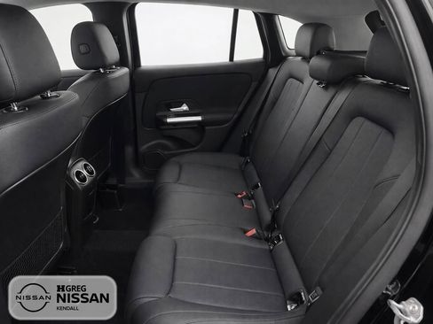 Used 2025 Mercedes-Benz GLA 250 image 13