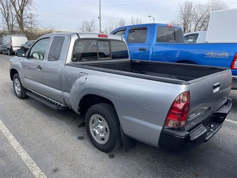 Used 2015 Toyota Tacoma 2WD Access Cab image 5