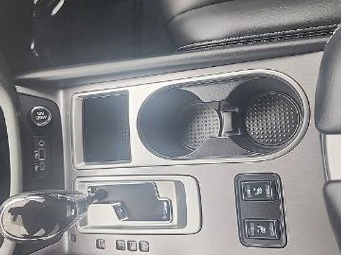 Certified 2022 Nissan Murano SV AWD/4WD image 18