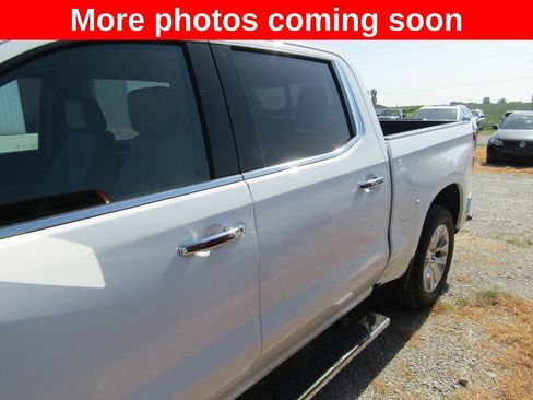 Used 2019 Chevrolet Silverado 1500 LTZ AWD/4WD image 2