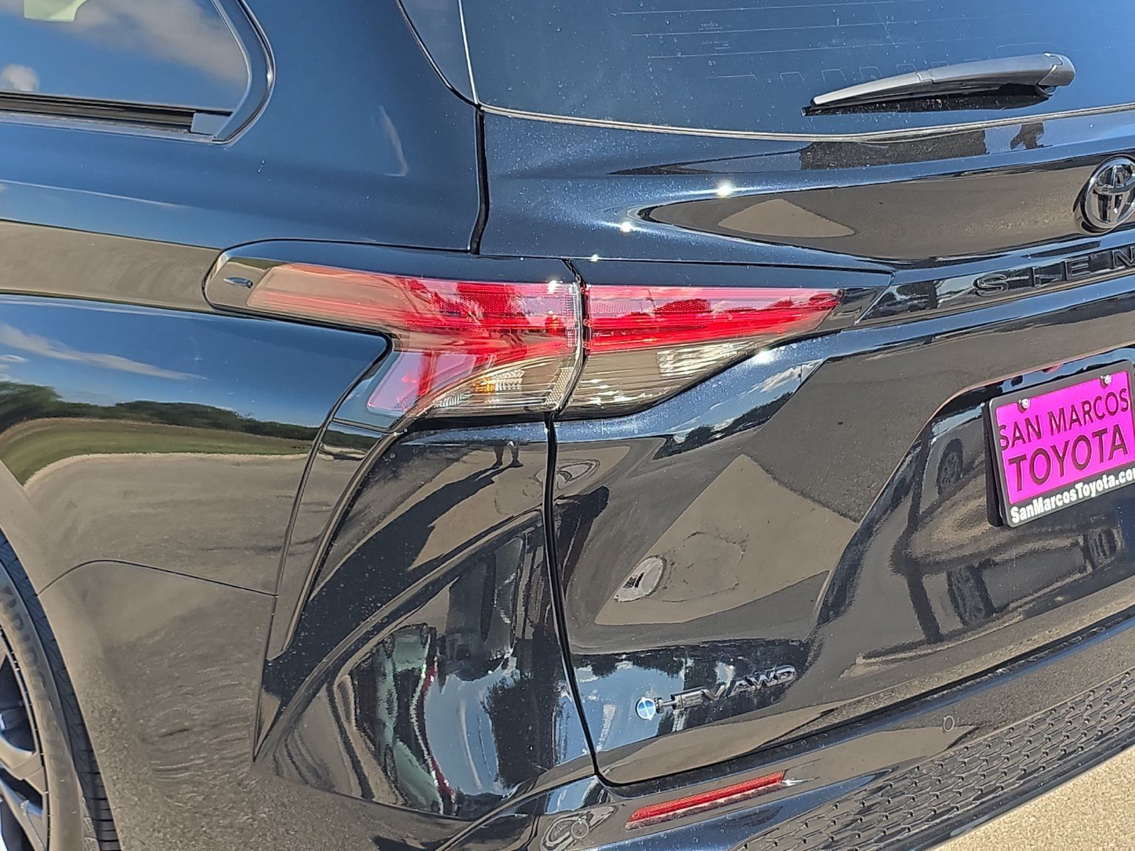 New 2026 Toyota Sienna XSE AWD/4WD image 29