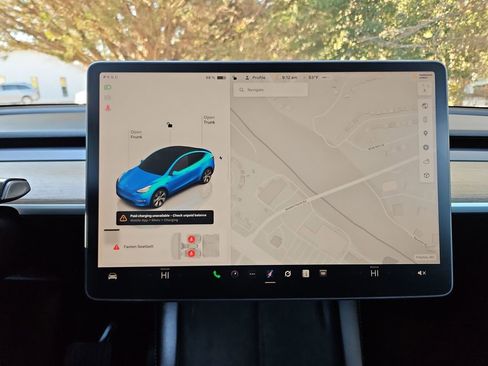 Used 2022 Tesla Model Y Long Range image 15