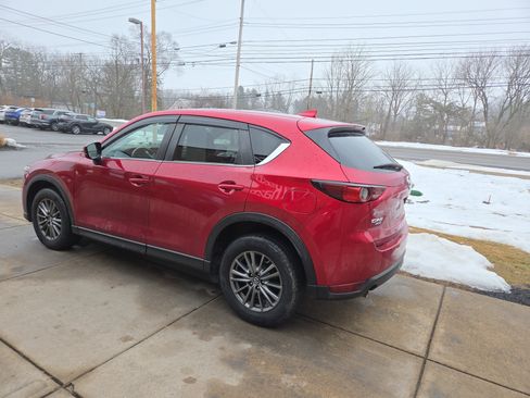 Used 2017 MAZDA CX-5 Touring image 5