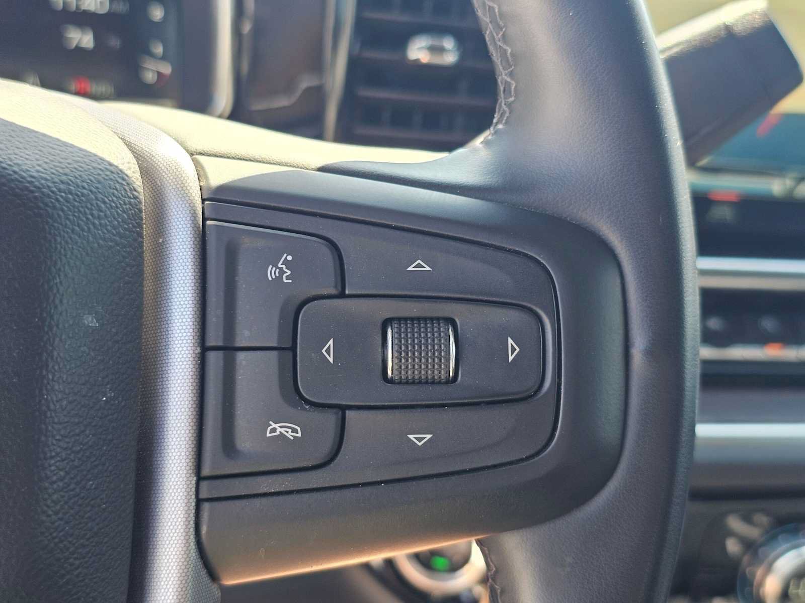 Used 2025 GMC Sierra 1500 SLT RWD image 29