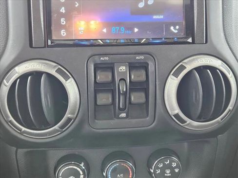 Used 2014 Jeep Wrangler Unlimited Sport w/ Quick Order Package 24S AWD/4WD image 14