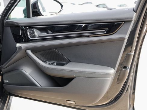New 2026 Porsche Panamera RWD image 28