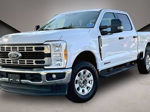 Used 2024 Ford F250 XLT w/ FX4 Off-Road Package AWD/4WD image 1