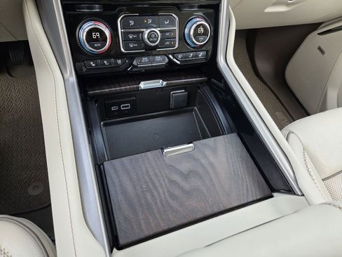 Used 2024 GMC Yukon Denali w/ LPO, Floor Liner Package image 17