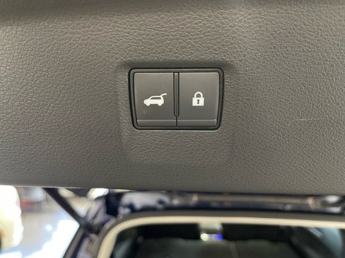 Used 2025 INFINITI QX60 Pure w/ Cargo Package FWD image 39