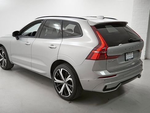 Used 2023 Volvo XC60 B6 Ultimate w/ Protection Package Premier image 7