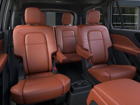 New 2026 Lincoln Aviator Reserve AWD/4WD image 11