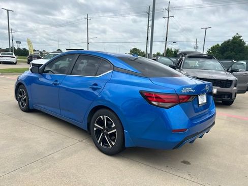 Used 2025 Nissan Sentra SV FWD image 6