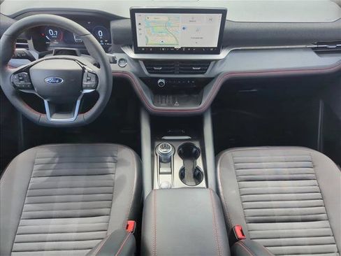 Used 2025 Ford Explorer ST-Line w/ Premium Package image 16