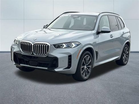 Certified 2024 BMW X5 xDrive40i w/ M Sport Package AWD/4WD image 10