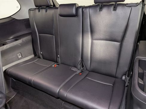 Used 2025 Toyota Grand Highlander AWD image 41
