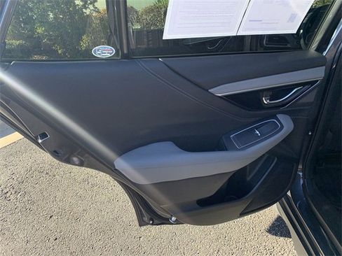 Used 2022 Subaru Outback Limited image 15