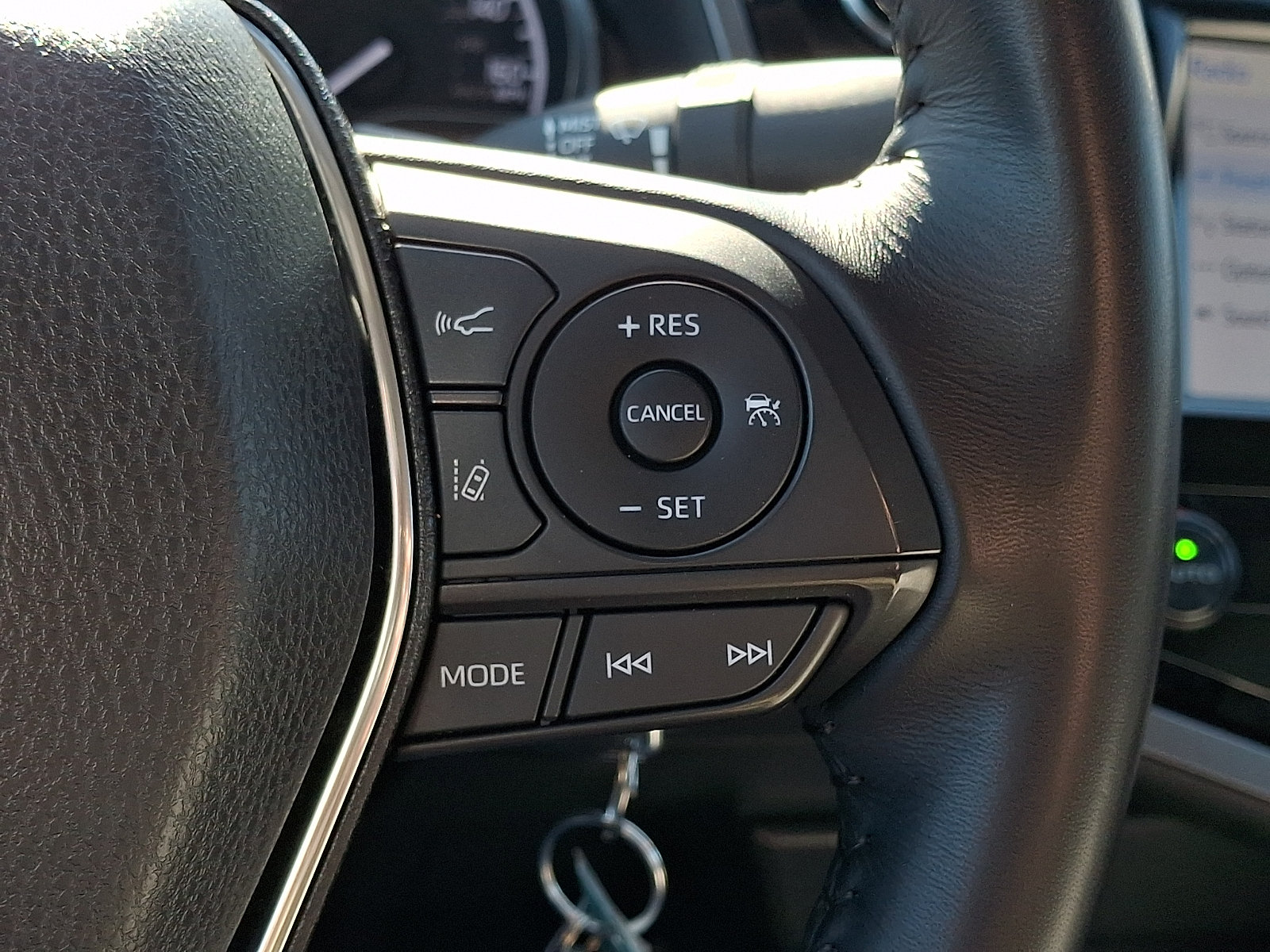 Used 2019 Toyota Camry SE w/ Protection Package (Q2) FWD image 22