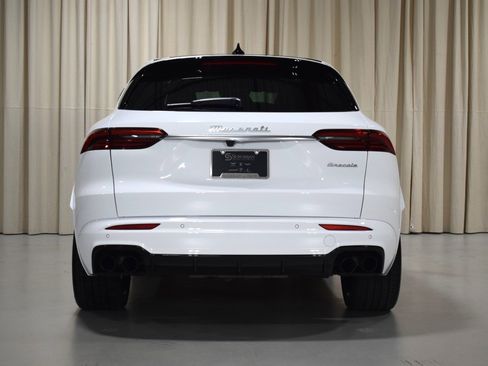 Certified 2023 Maserati Grecale Modena image 14