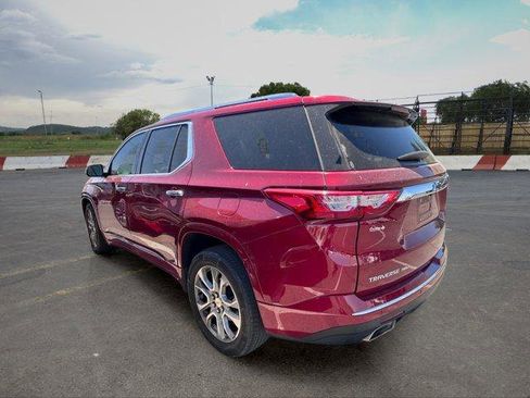 Used 2019 Chevrolet Traverse Premier w/ LPO, Floor Liner Package AWD/4WD image 4
