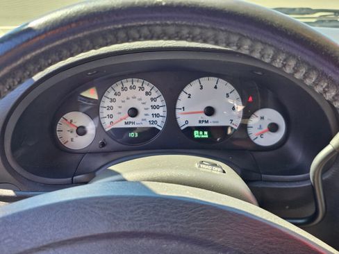 Used 2005 Dodge Grand Caravan SXT w/ Premium Group FWD image 28