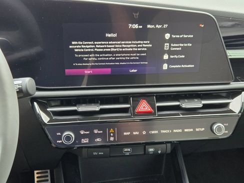 New 2026 Kia Niro SX Touring FWD image 31