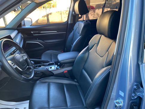 Used 2024 Kia Telluride S w/ S Sunroof Package image 24