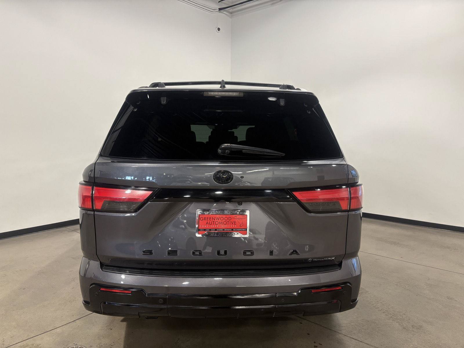 Used 2025 Toyota Sequoia 4WD image 5