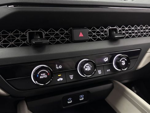 Used 2025 Honda Accord LX image 15