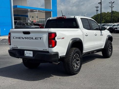 Used 2026 Chevrolet Colorado ZR2 AWD/4WD image 3