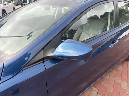 Used 2016 Hyundai Elantra SE FWD image 5