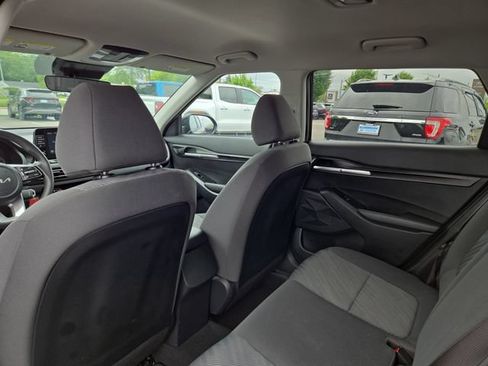 Used 2023 Kia Seltos LX AWD/4WD image 27